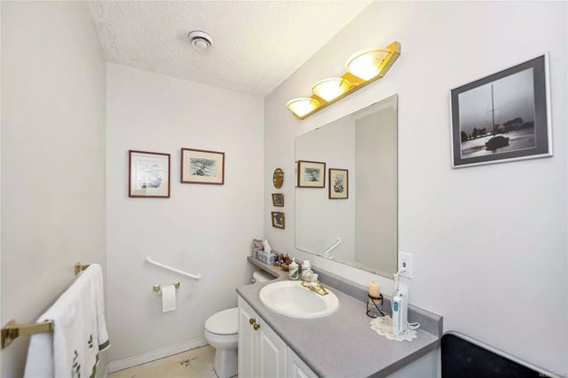 3 of 37 - 1700 Pritchard Rd 15, Cowichan Bay, BC