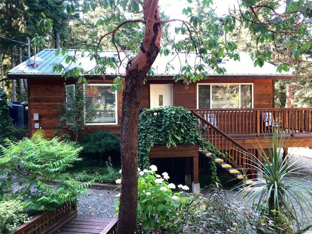 1 of 14 - 1085 Sansom Rd, Gabriola Island, BC