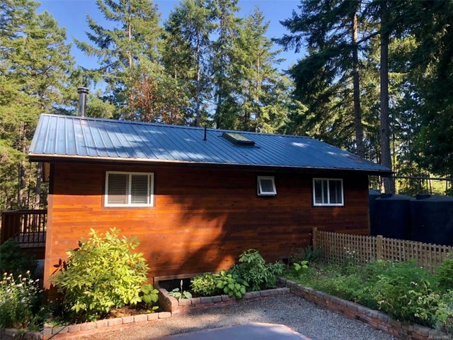 3 of 14 - 1085 Sansom Rd, Gabriola Island, BC