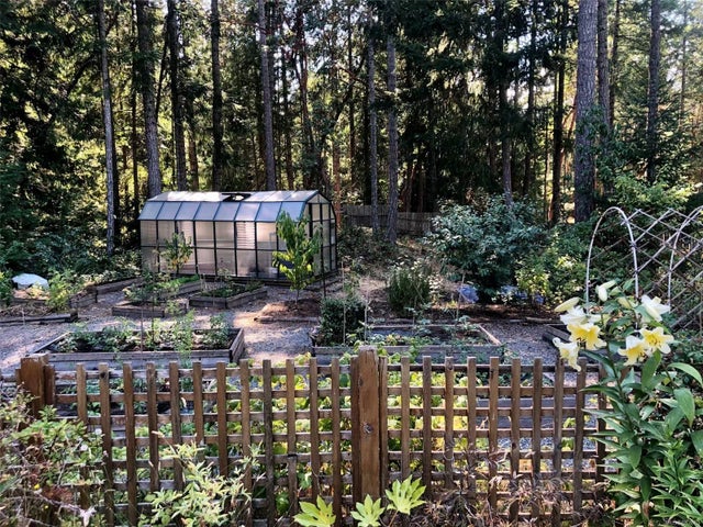 5 of 14 - 1085 Sansom Rd, Gabriola Island, BC