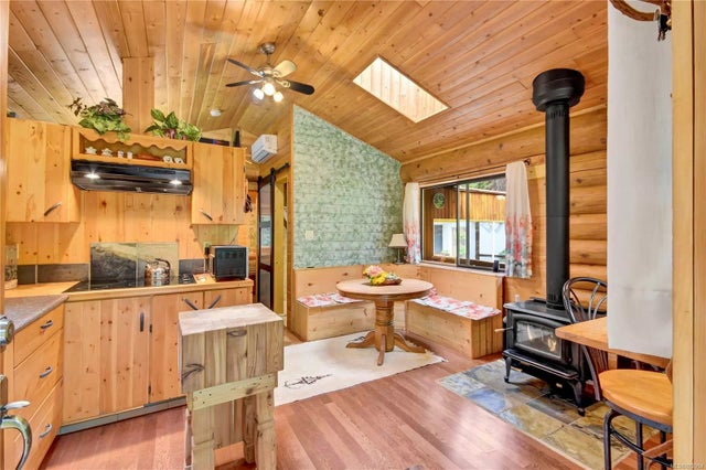 4 of 58 - 405 Hemlock Ave, Gabriola Island, BC