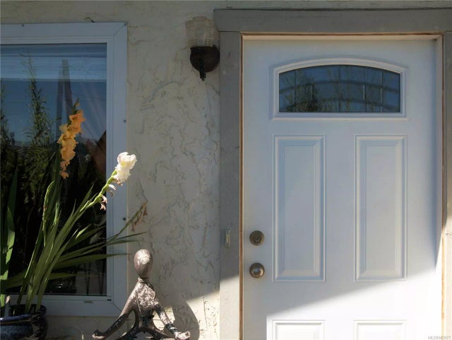 4 of 23 - 8142 Edmund St, Crofton, BC