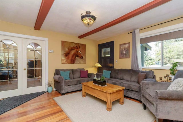 4 of 27 - 4570 Hillbank Rd, Cowichan Bay, BC