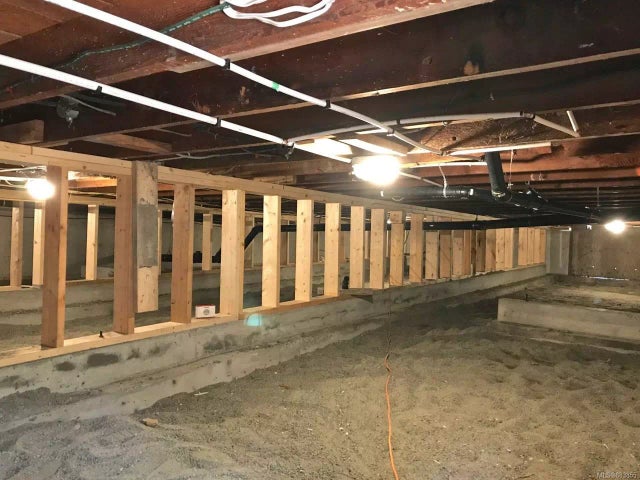 3 of 29 - 920 Sveinson Rd, Gabriola Island, BC