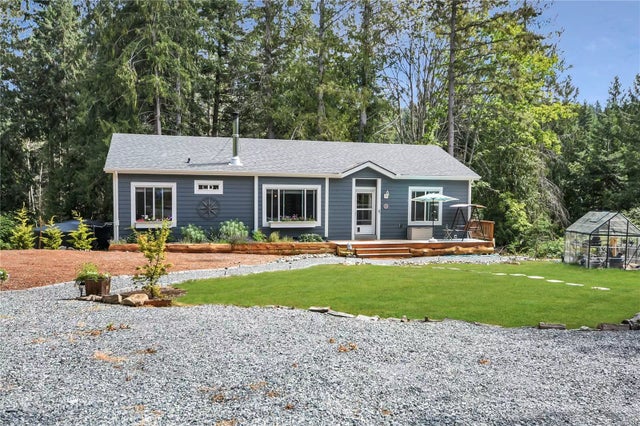 1 of 32 - 896 Canso Rd, Gabriola Island, BC