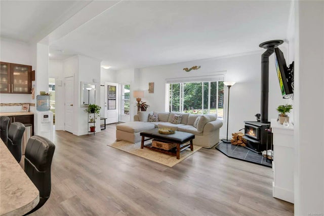 3 of 32 - 896 Canso Rd, Gabriola Island, BC