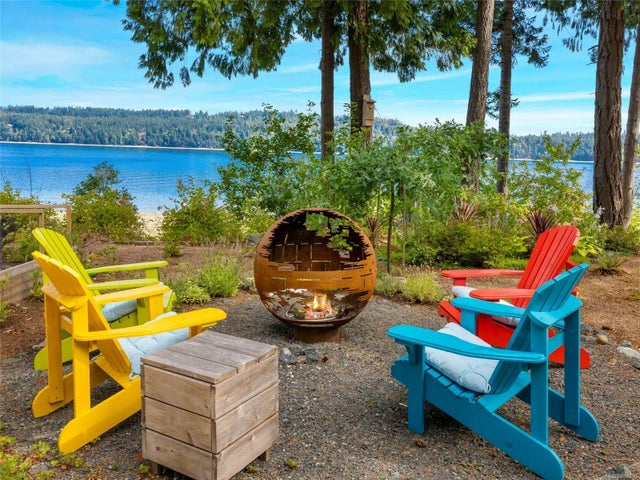 1 of 95 - 7658 Ships Point Rd, Fanny Bay, BC