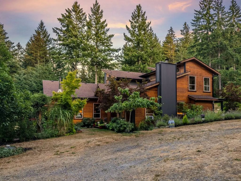 3021 Jameson Rd, Nanaimo