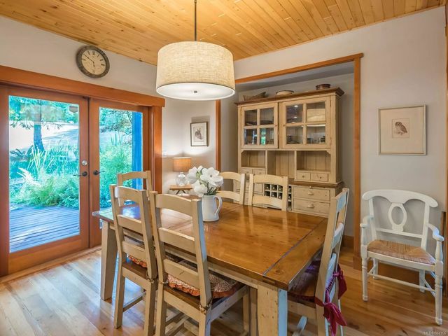 4 of 99 - 3021 Jameson Rd, Nanaimo, BC