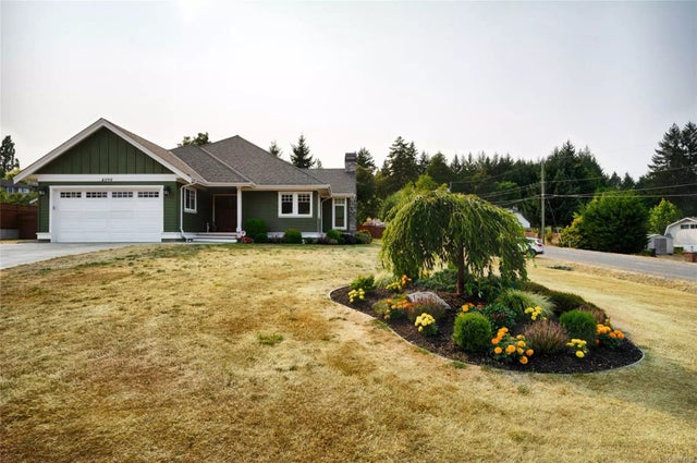 1 of 26 - 4590 Polo Field Pl, Cowichan Bay, BC