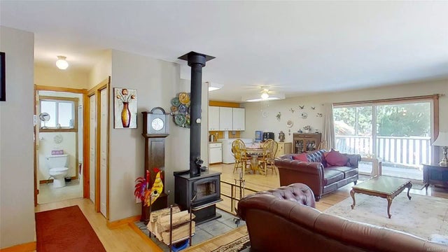 2 of 27 - 949 Carmen Cres, Gabriola Island, BC