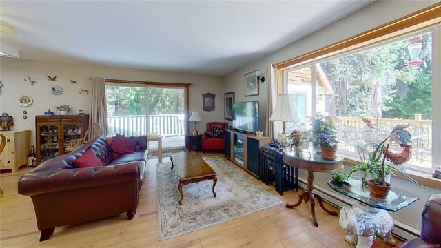 4 of 27 - 949 Carmen Cres, Gabriola Island, BC