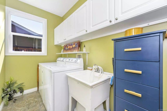 3 of 38 - 1667 Rondeault Rd, Cowichan Bay, BC