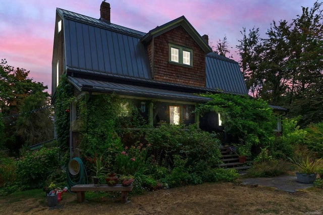 2 of 93 - 8935 Crofton Rd, Crofton, BC