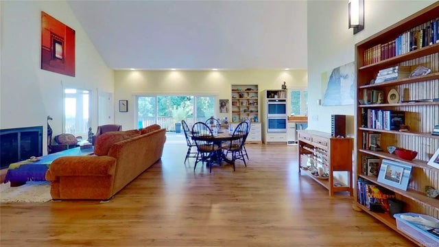 3 of 33 - 1592 Wild Cherry Terr, Gabriola Island, BC