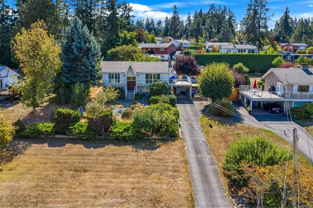 1 of 51 - 1716 Pavenham Rd, Cowichan Bay, BC