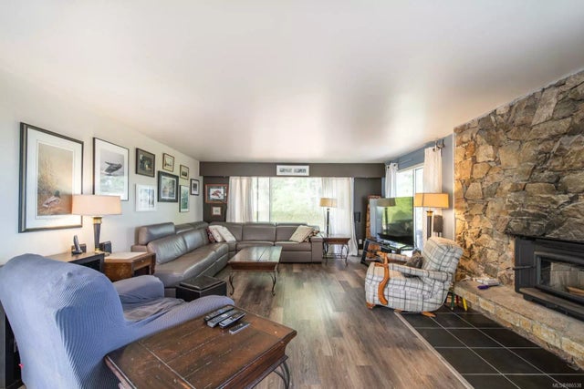 2 of 34 - 1636 Queequeg Trnabt, Gabriola Island, BC