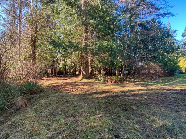 5 of 10 - Lt 3 Sea Lovers Lane, Gabriola Island, BC