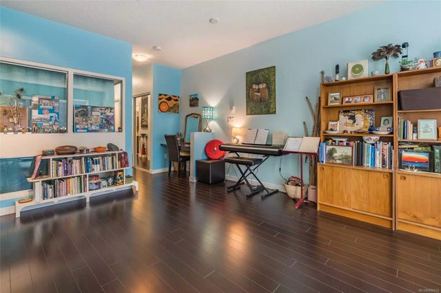 3 of 16 - 99 Chapel St 206, Nanaimo, BC