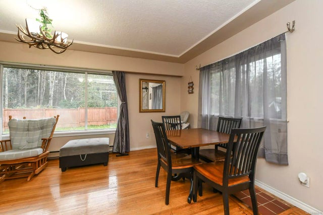 2 of 23 - 7596 Cougar Smith Rd, Fanny Bay, BC