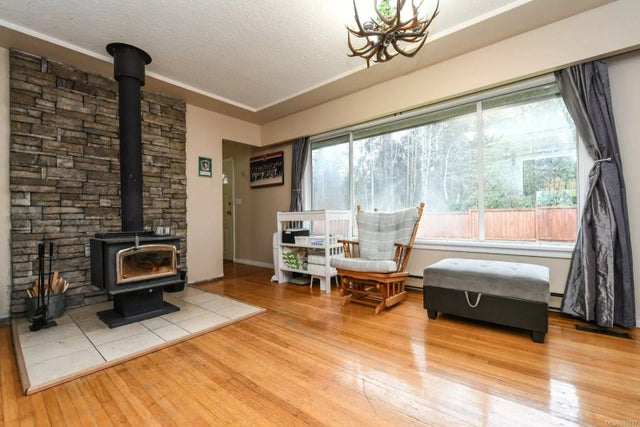 3 of 23 - 7596 Cougar Smith Rd, Fanny Bay, BC