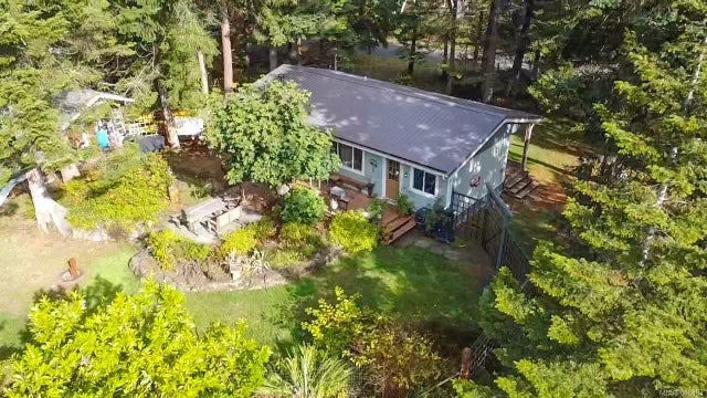 1 of 24 - 1595 Whalebone Dr, Gabriola Island, BC