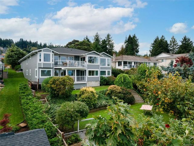 4 of 85 - 5418 Bayshore Dr, Nanaimo, BC