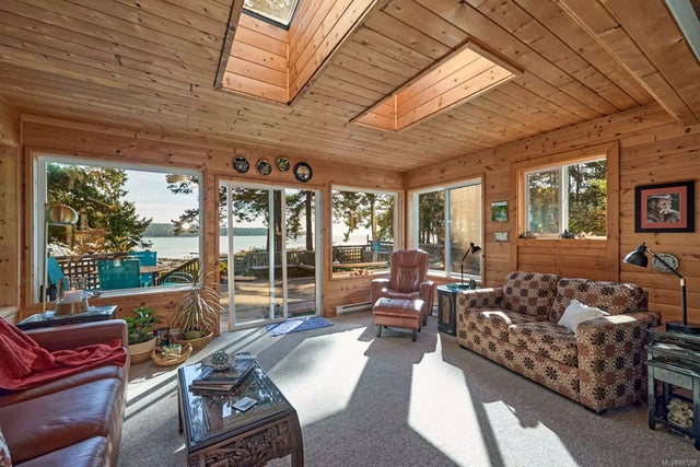 3 of 56 - 7866 Ships Point Rd, Fanny Bay, BC