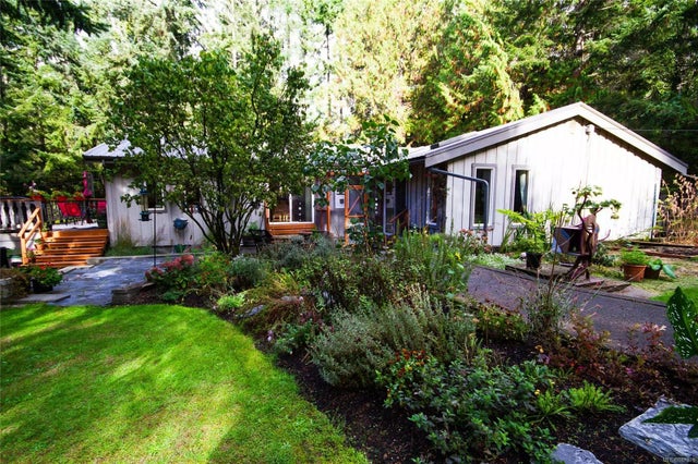 1 of 50 - 267 Malaspina Dr, Gabriola Island, BC