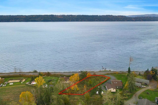 1 of 24 - 7291 Island Hwy S, Fanny Bay, BC