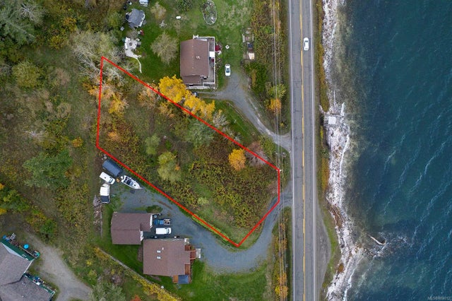 5 of 24 - 7291 Island Hwy S, Fanny Bay, BC