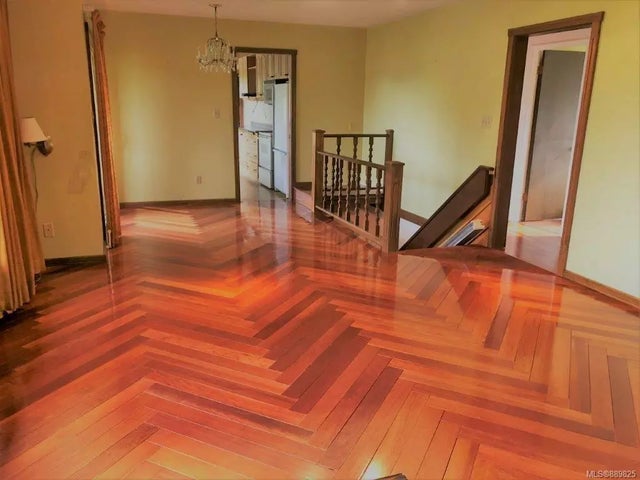 4 of 12 - 1300 Mindy Rd E, Cowichan Bay, BC