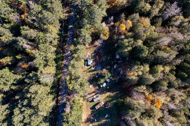 3 of 11 - 2965 North Rd, Gabriola Island, BC