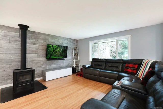 5 of 32 - 7460 Yake Rd, Fanny Bay, BC