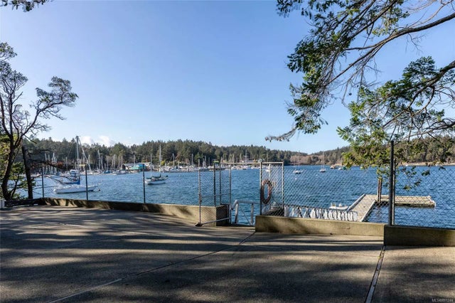 5 of 13 - 0 Sear Island, Gabriola Island, BC