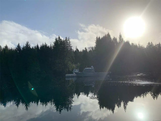 3 of 8 - Lot 8 Bamfield Rd S, Bamfield, BC