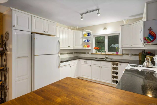 3 of 34 - 881 Sharie Rd, Gabriola Island, BC