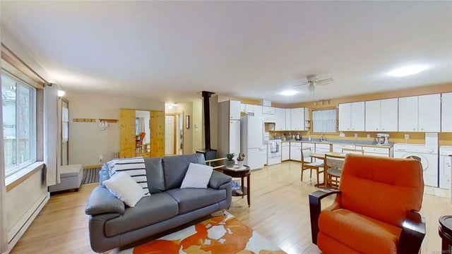 3 of 27 - 949 Carmen Cres, Gabriola Island, BC