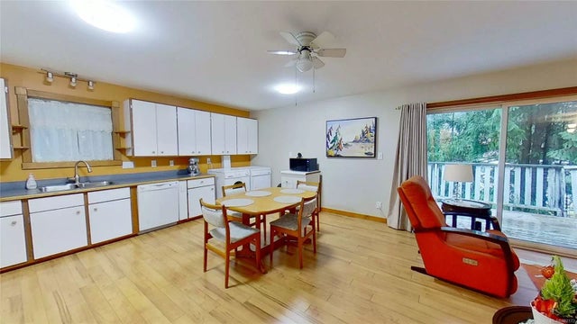 4 of 27 - 949 Carmen Cres, Gabriola Island, BC