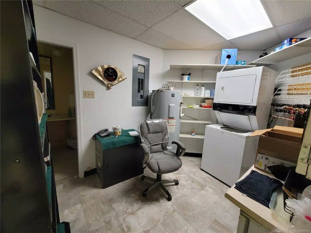 4 of 11 - 7135 West Saanich Rd 102, Central Saanich, BC