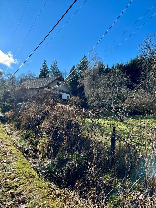 4 of 4 - 8188 Shasta Rd, Crofton, BC