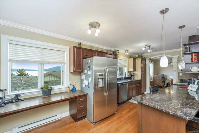 5 of 25 - 1723 Meagan St, Crofton, BC