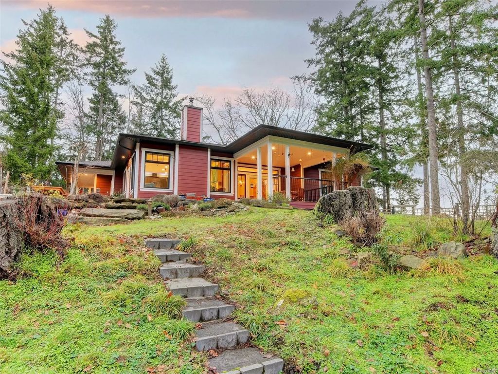 2055 Pace Rd, Nanaimo