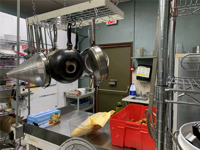 3 of 10 - 432 Fitzwilliam St, Nanaimo, BC