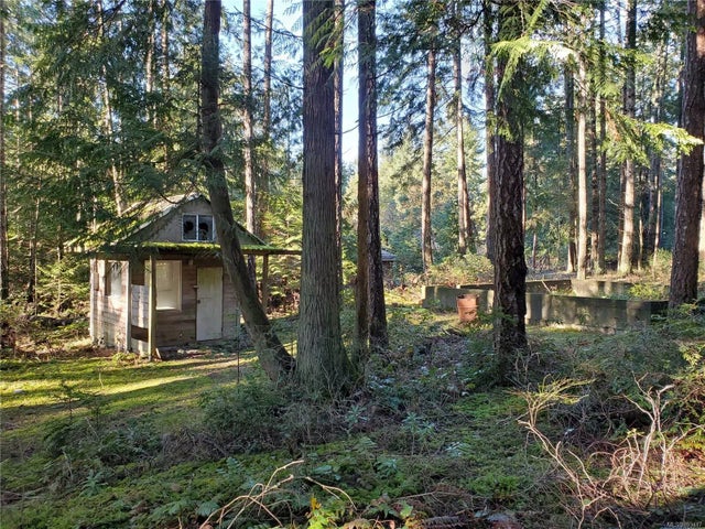 5 of 9 - 1030 Jeanette Ave, Gabriola Island, BC