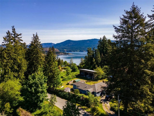 1 of 11 - 1195 Fairbanks Rd, Cowichan Bay, BC