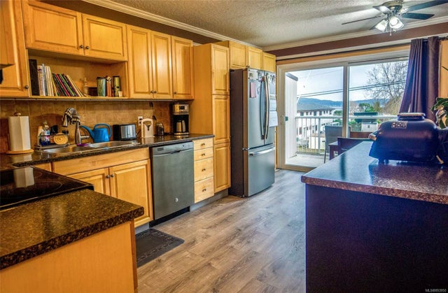 3 of 33 - 8100 Bertha St, Crofton, BC