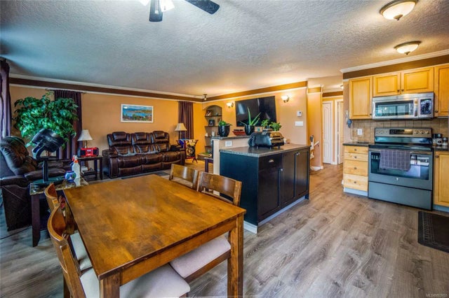 5 of 33 - 8100 Bertha St, Crofton, BC