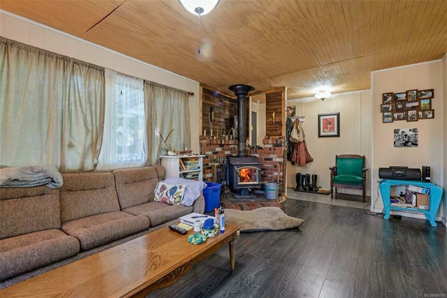 3 of 32 - 7772 Tozer Rd, Fanny Bay, BC