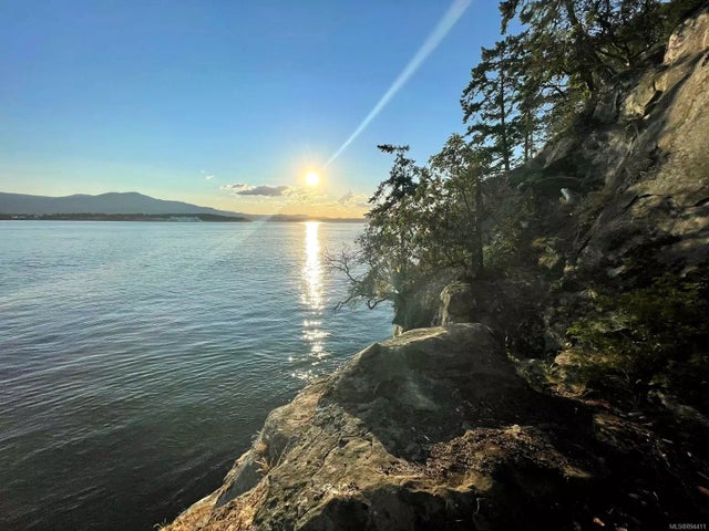 4 of 11 - Lt 3 Keith Dr, Gabriola Island, BC